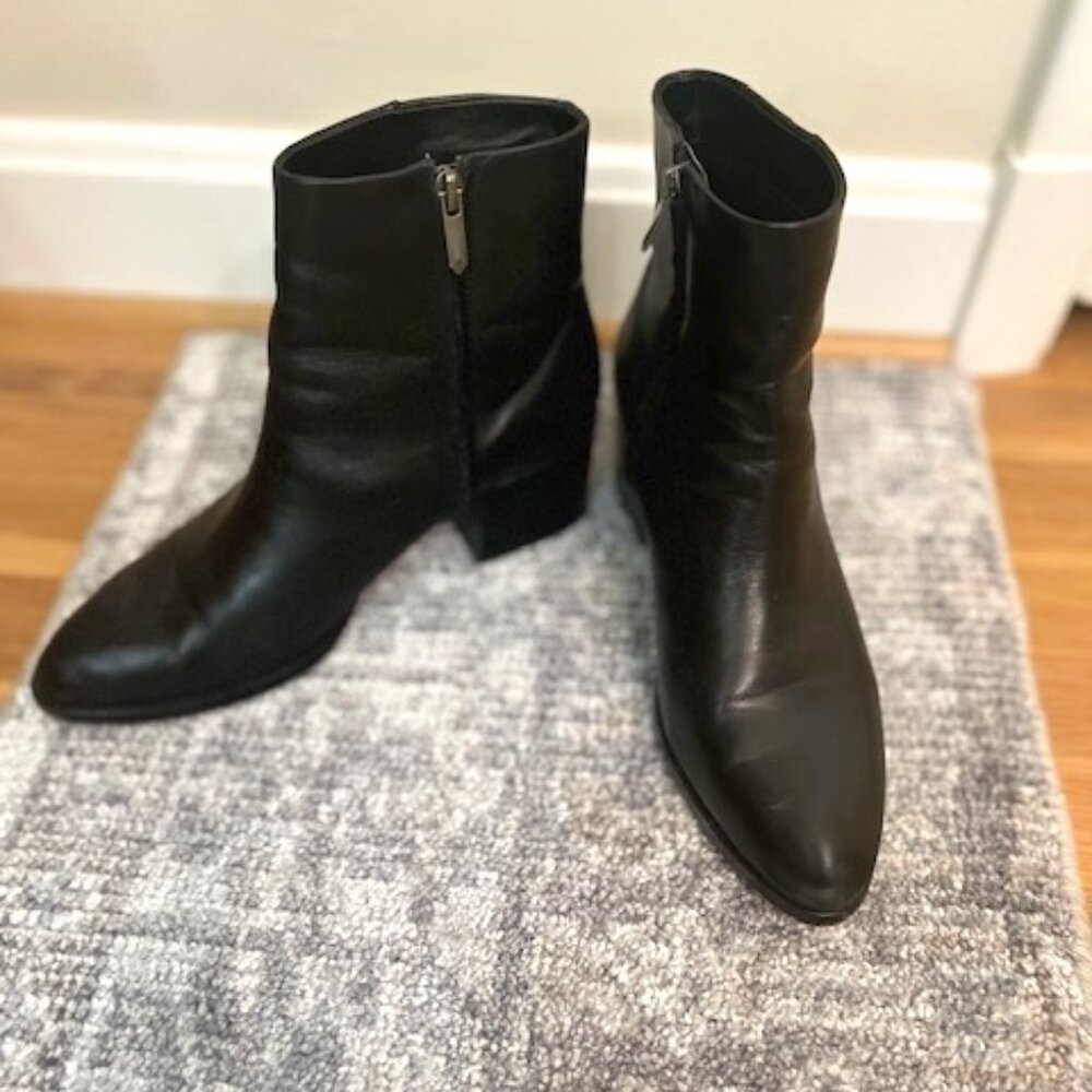 Sam Edelman Joey Size 8 bootie